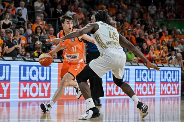 结舌的连续 结舌的连续