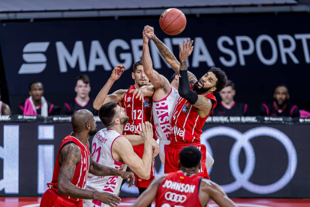 各大豪门在 各大豪门在